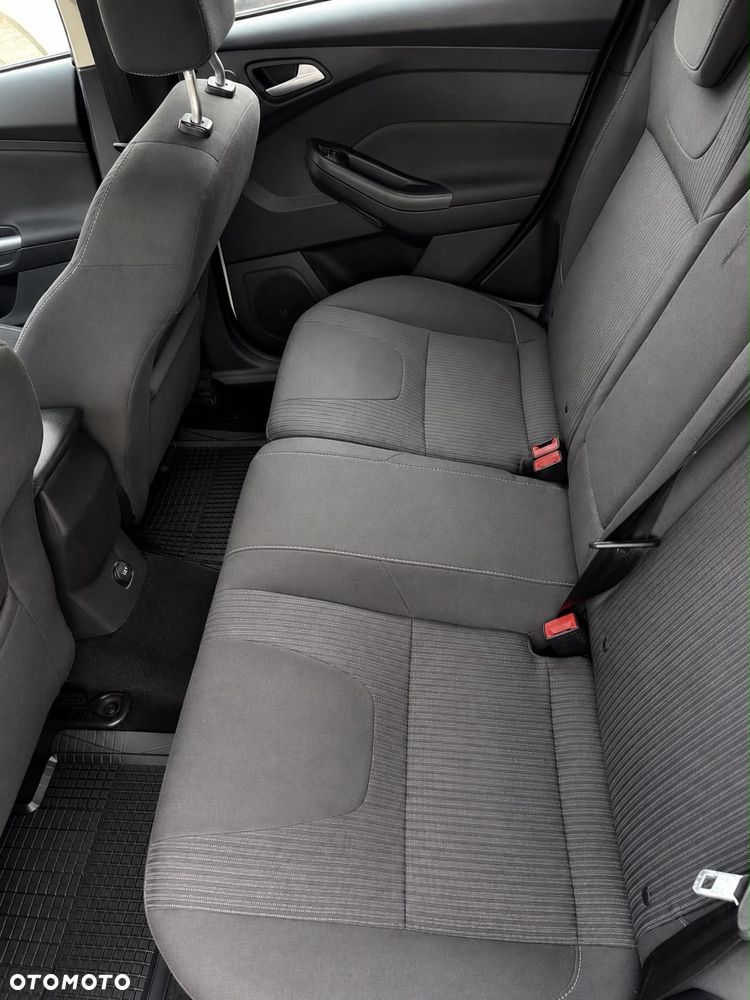 Ford Focus - 15
