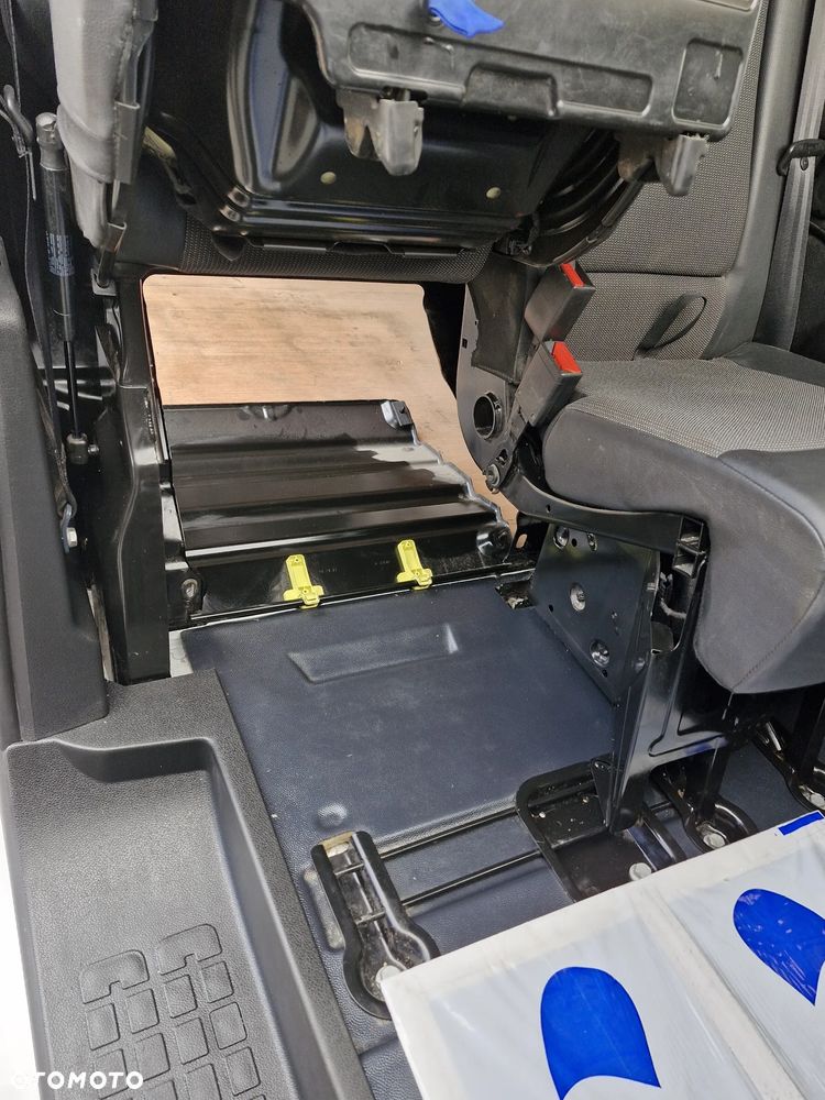 Peugeot EXPERT, Wersja M, Nawigacja, klima, tempomat, kamera cofania - 16
