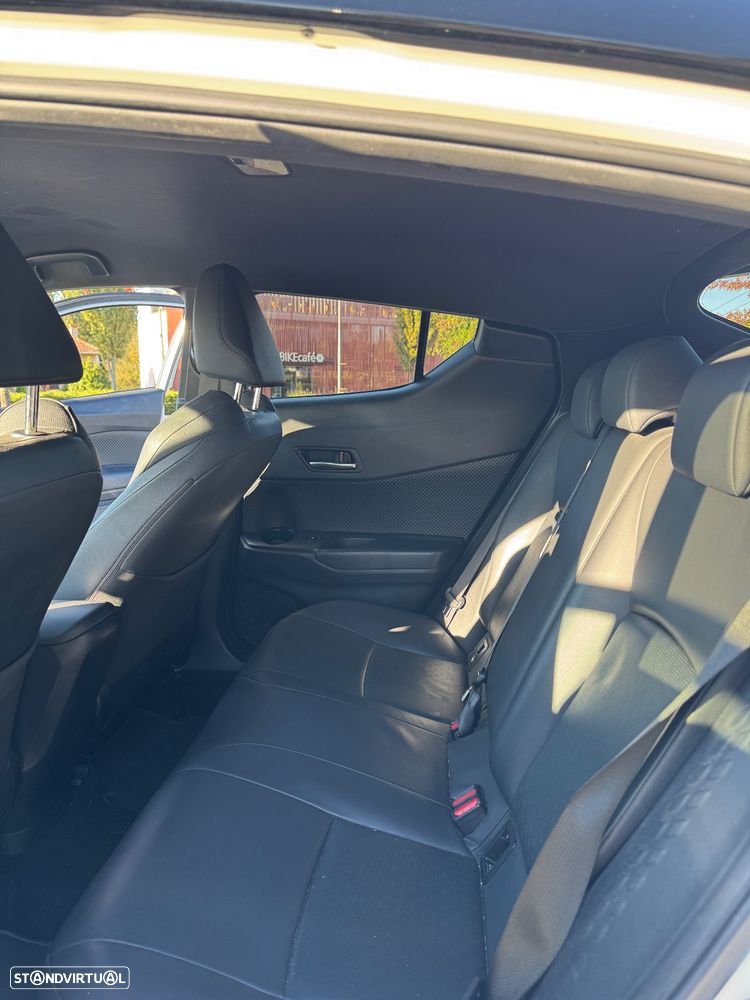 Toyota C-HR 1.8 HSD Exclusive+P.Luxury - 12