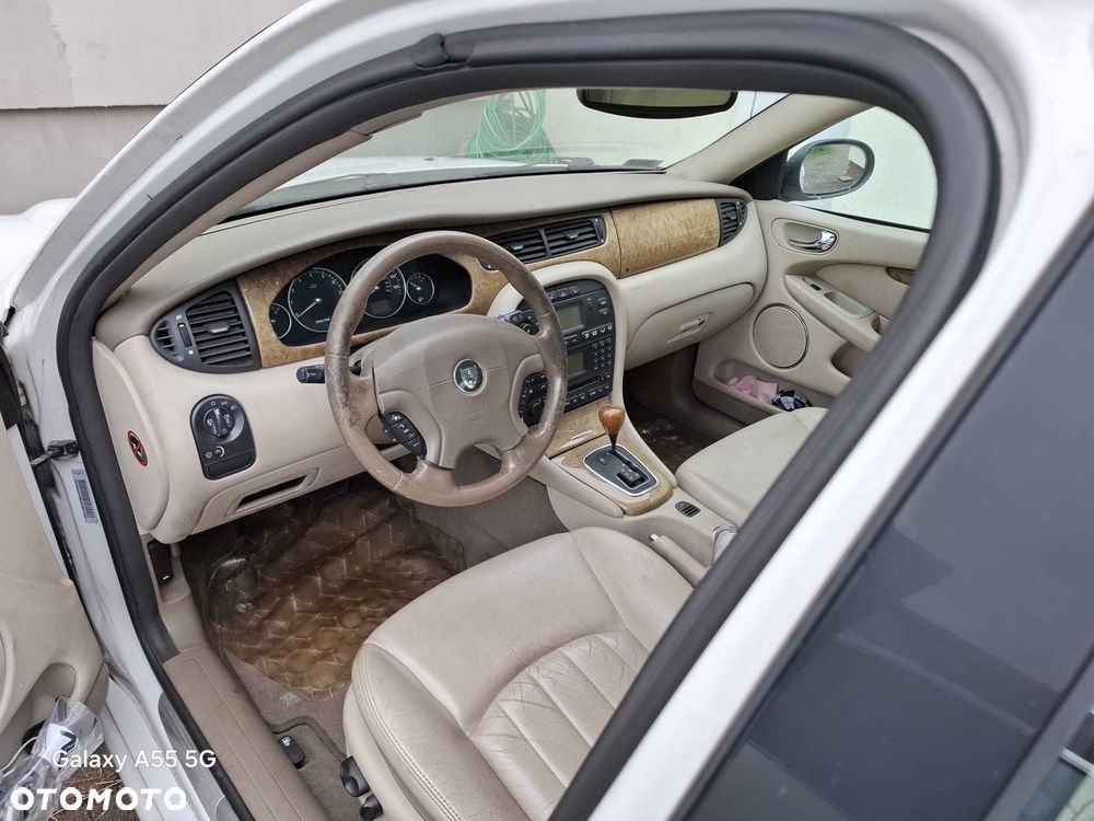 Jaguar X-Type - 4