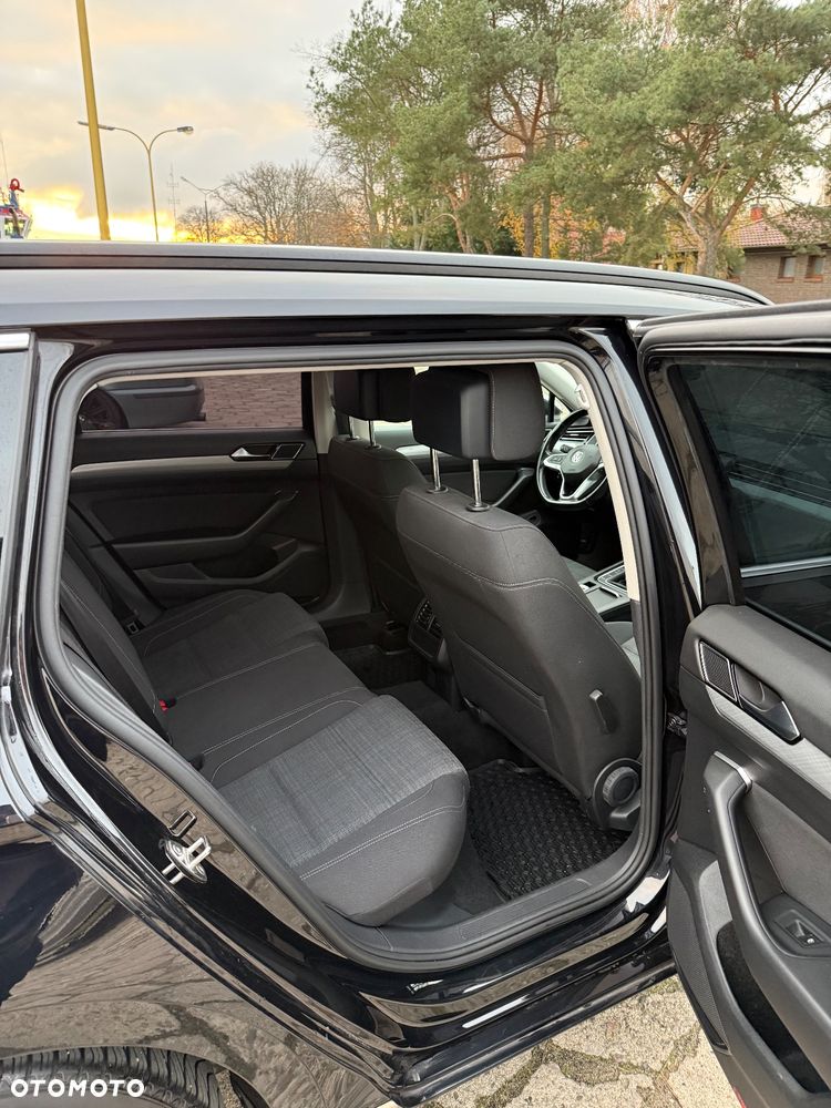 Volkswagen Passat 2.0 TDI BMT Comfortline - 11