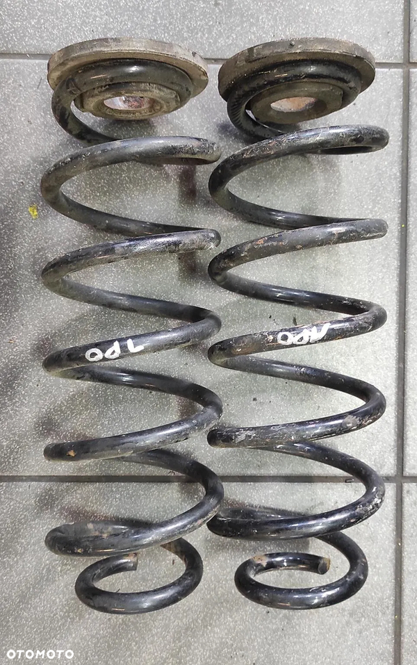SPRĘŻYNY TYLNE TYŁ SEAT LEON 2