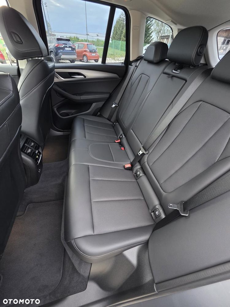 BMW X3 xDrive30d mHEV - 15