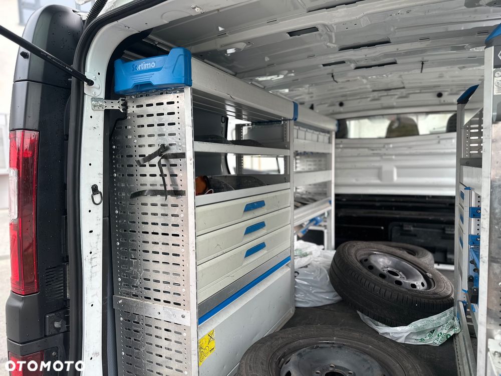 Opel Vivaro - 30