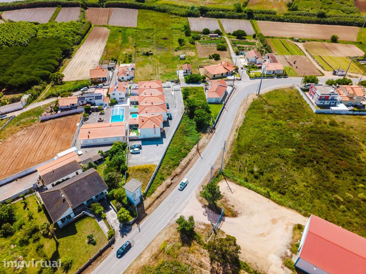 Terreno urbano com 1230m2 em A dos Cunhados - Grande imagem: 2/27