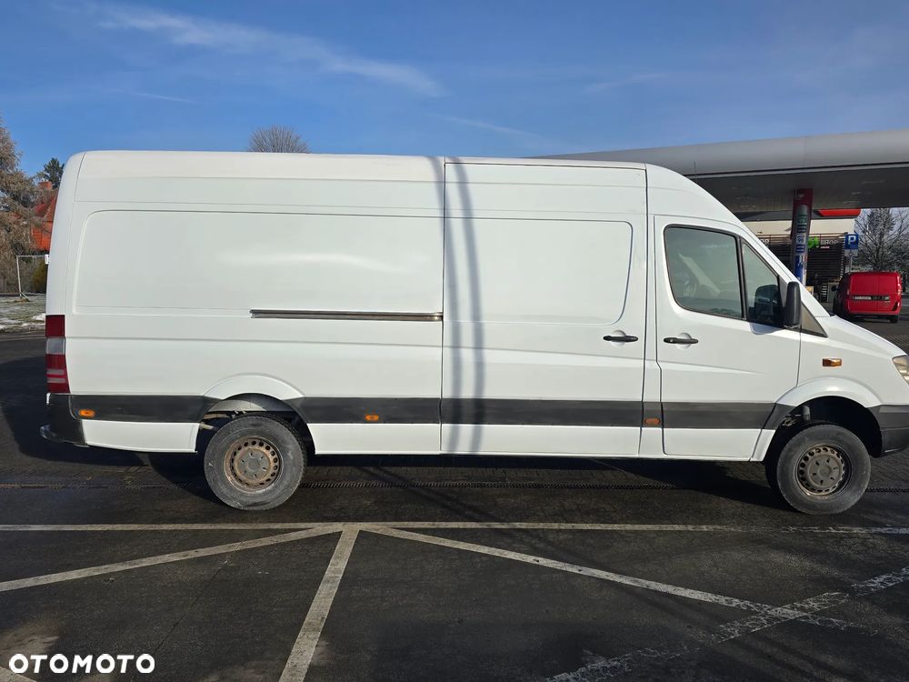 Mercedes-Benz Sprinter - 5