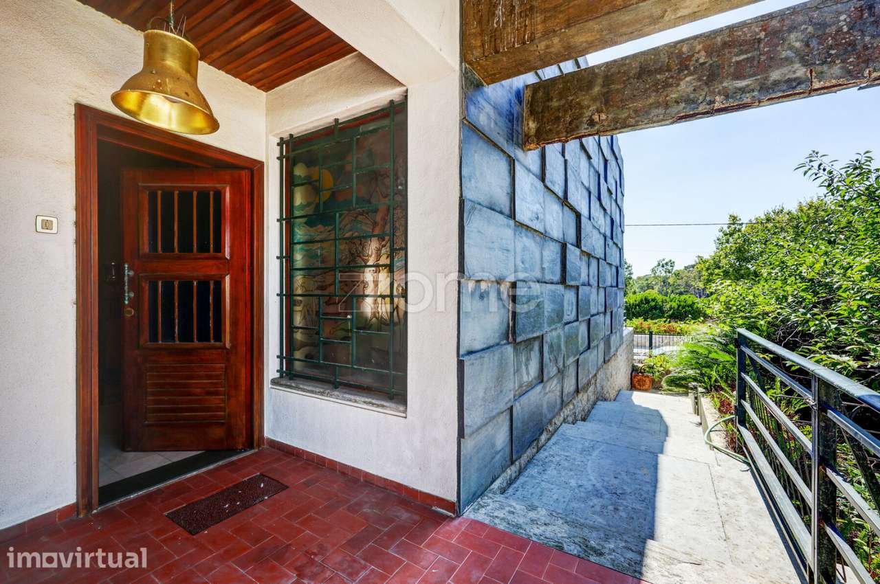 Moradia T3 em Carcavelos – Conforto, Jardim e Excelente Localização... - Grande imagem: 2/58