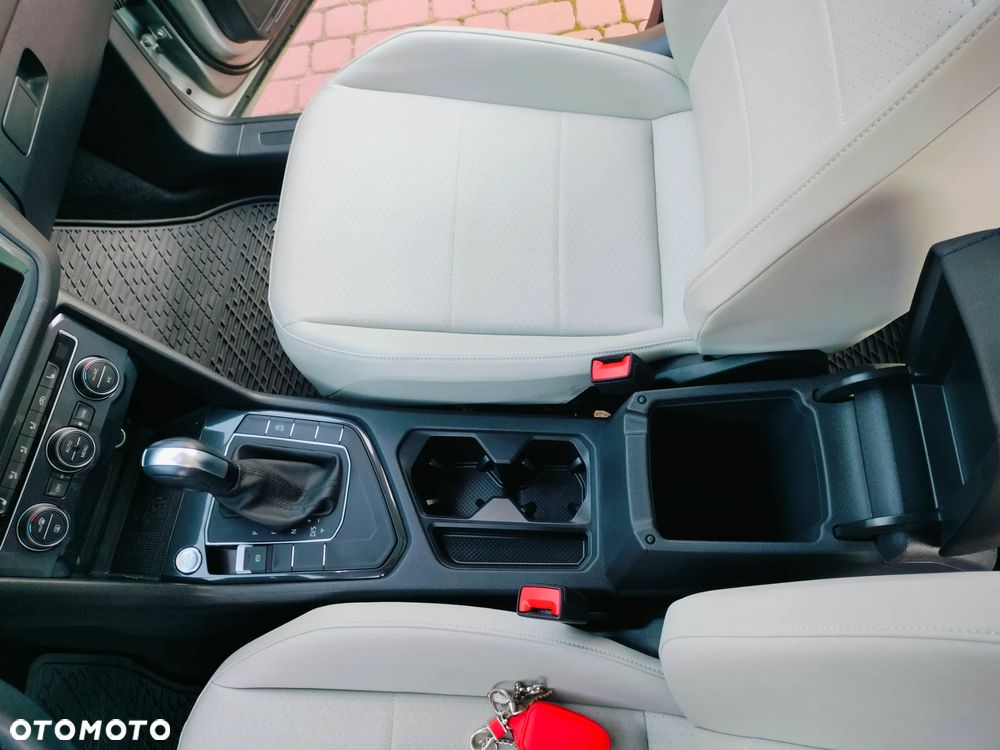 Volkswagen Tiguan Allspace - 13