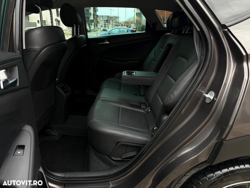 Hyundai Tucson 2.0 CRDI 4WD Automatik Style - 9