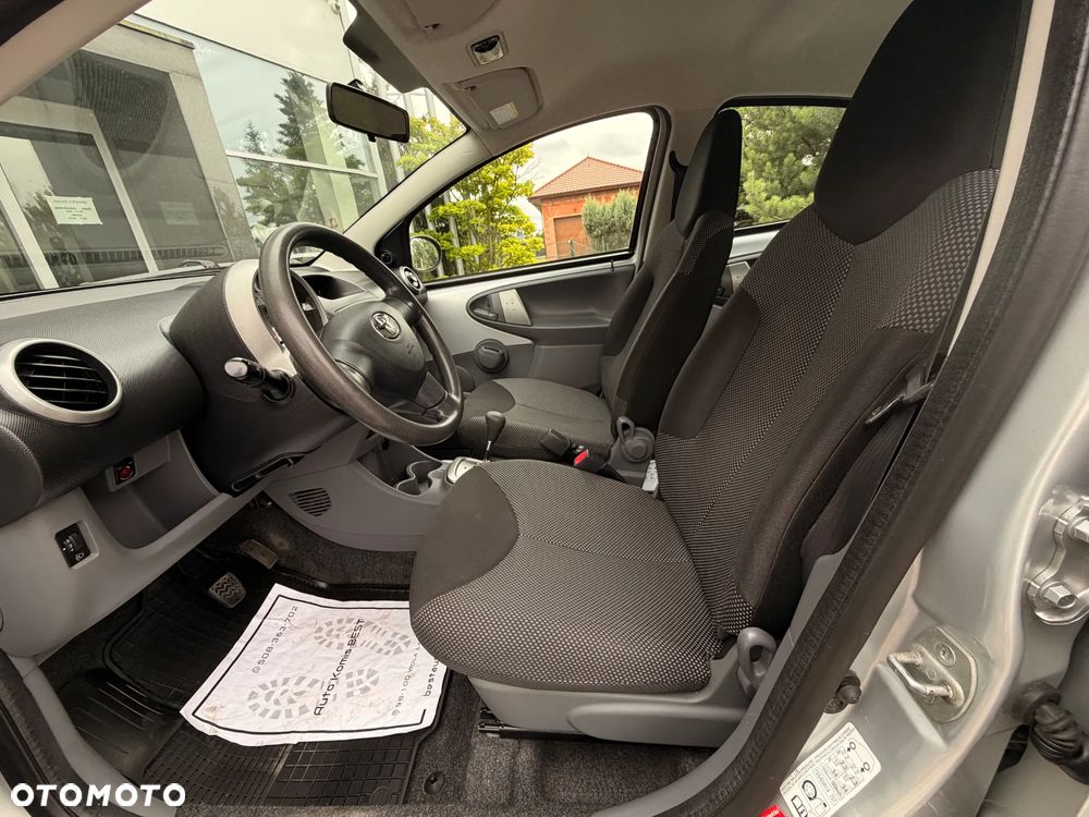 Toyota Aygo 1.0 VVT-i Premium MM - 6