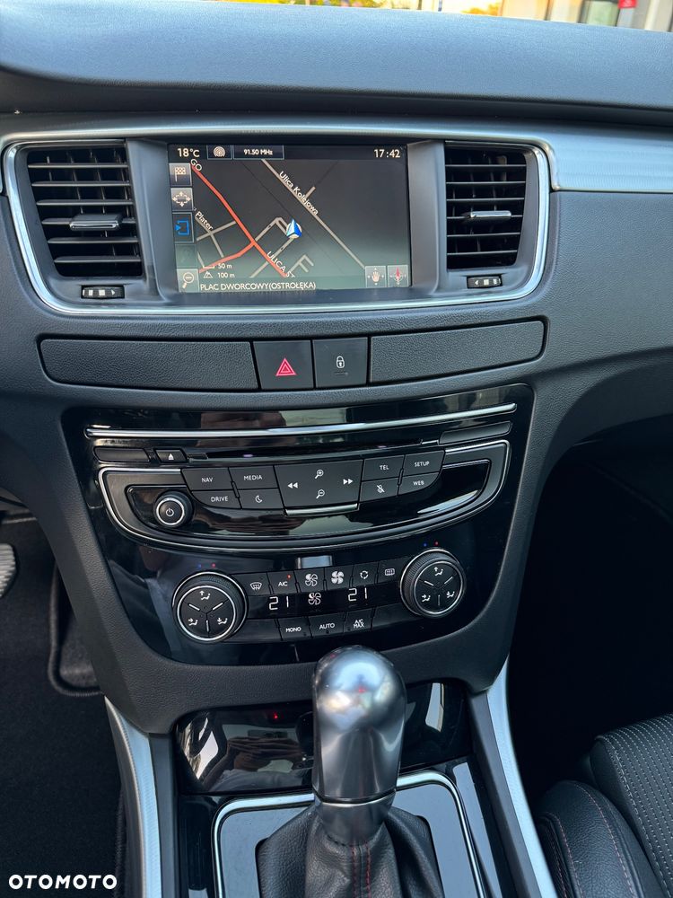 Peugeot 508 BlueHDi 180 EAT6 Stop&Start GT - 25