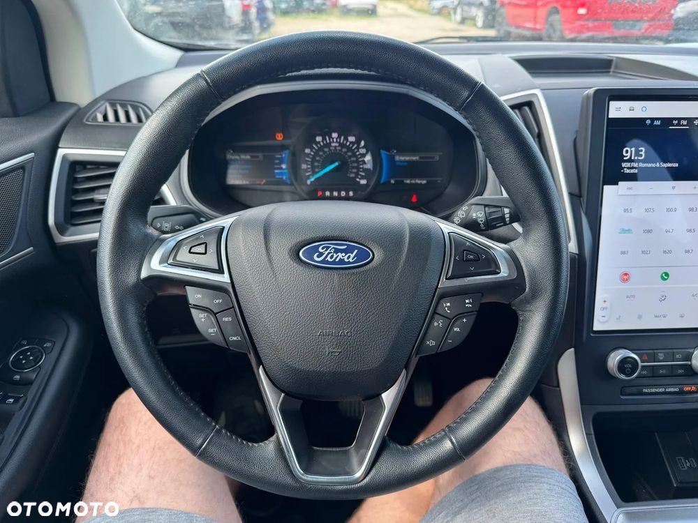 Ford Edge - 2