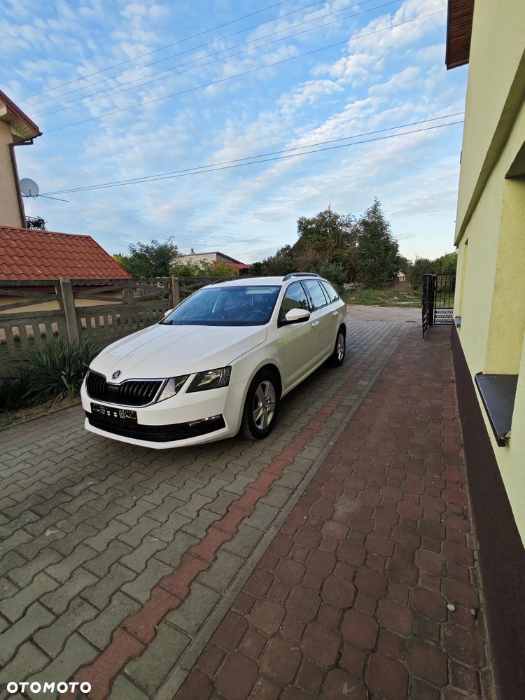 Skoda Octavia - 2