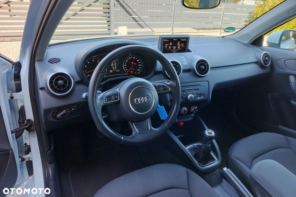 Audi A1 Sportback 1.2 TFSI Attraction - 3