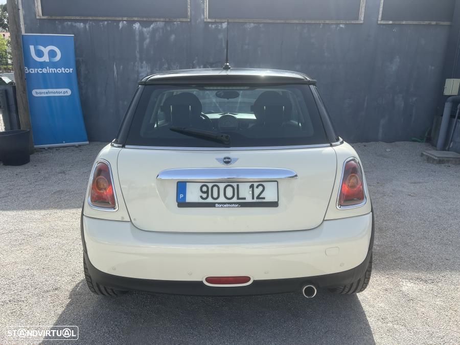 MINI 3 Portas One D - 4