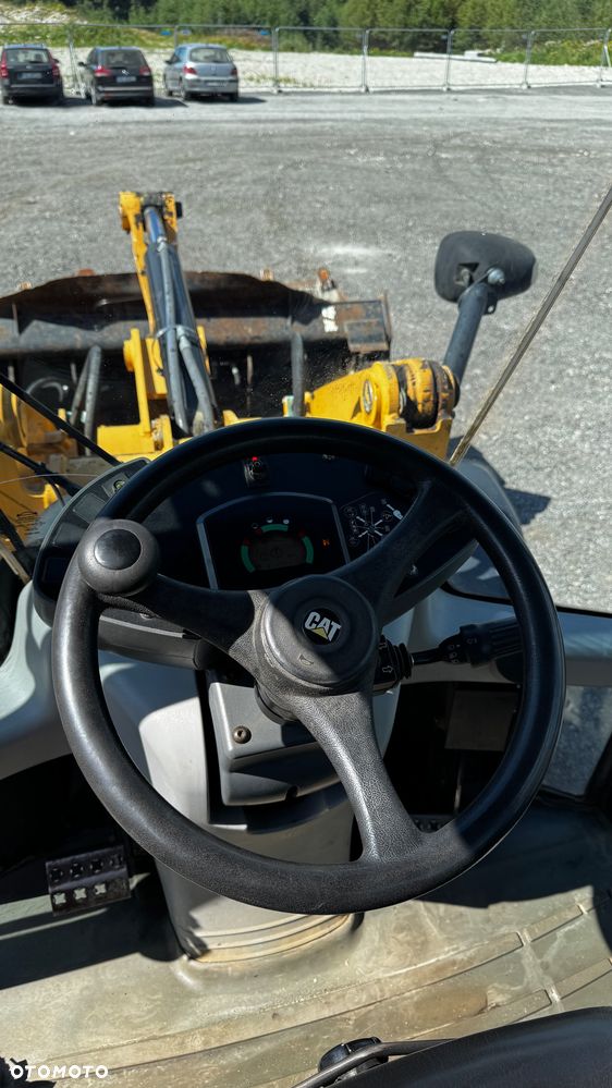 Caterpillar 906H - 10