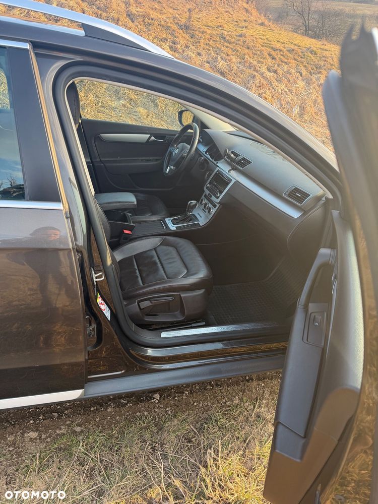 Volkswagen Passat 2.0 TDI Comfortline DSG - 20