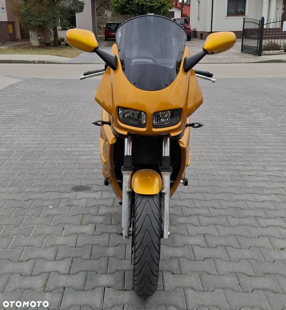Yamaha FZS - 3