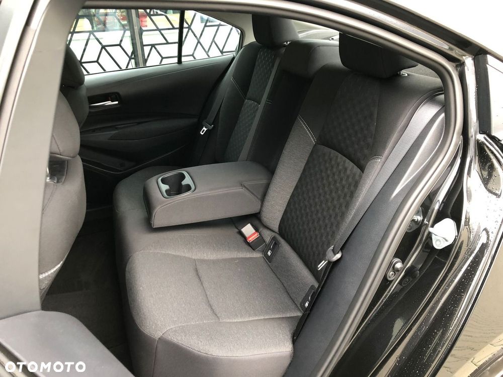 Toyota Corolla - 5
