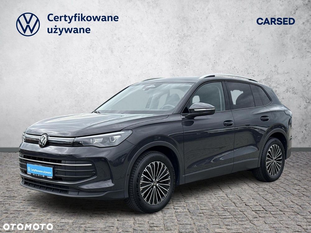 Volkswagen Tiguan - 1