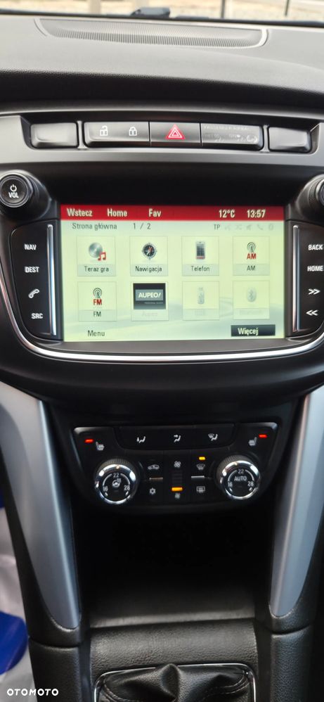 Opel Zafira 2016