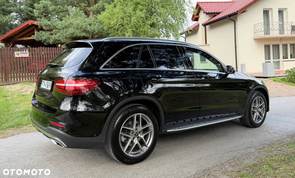 Mercedes-Benz GLC 250 4Matic 9G-TRONIC AMG Line - 7