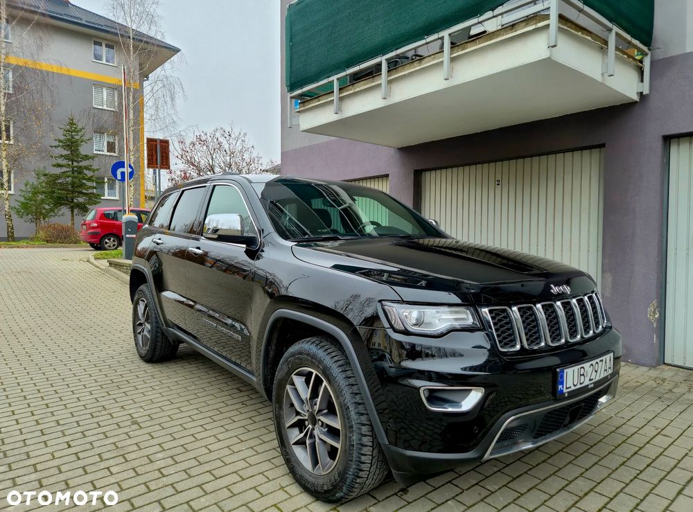 Jeep Grand Cherokee - 1