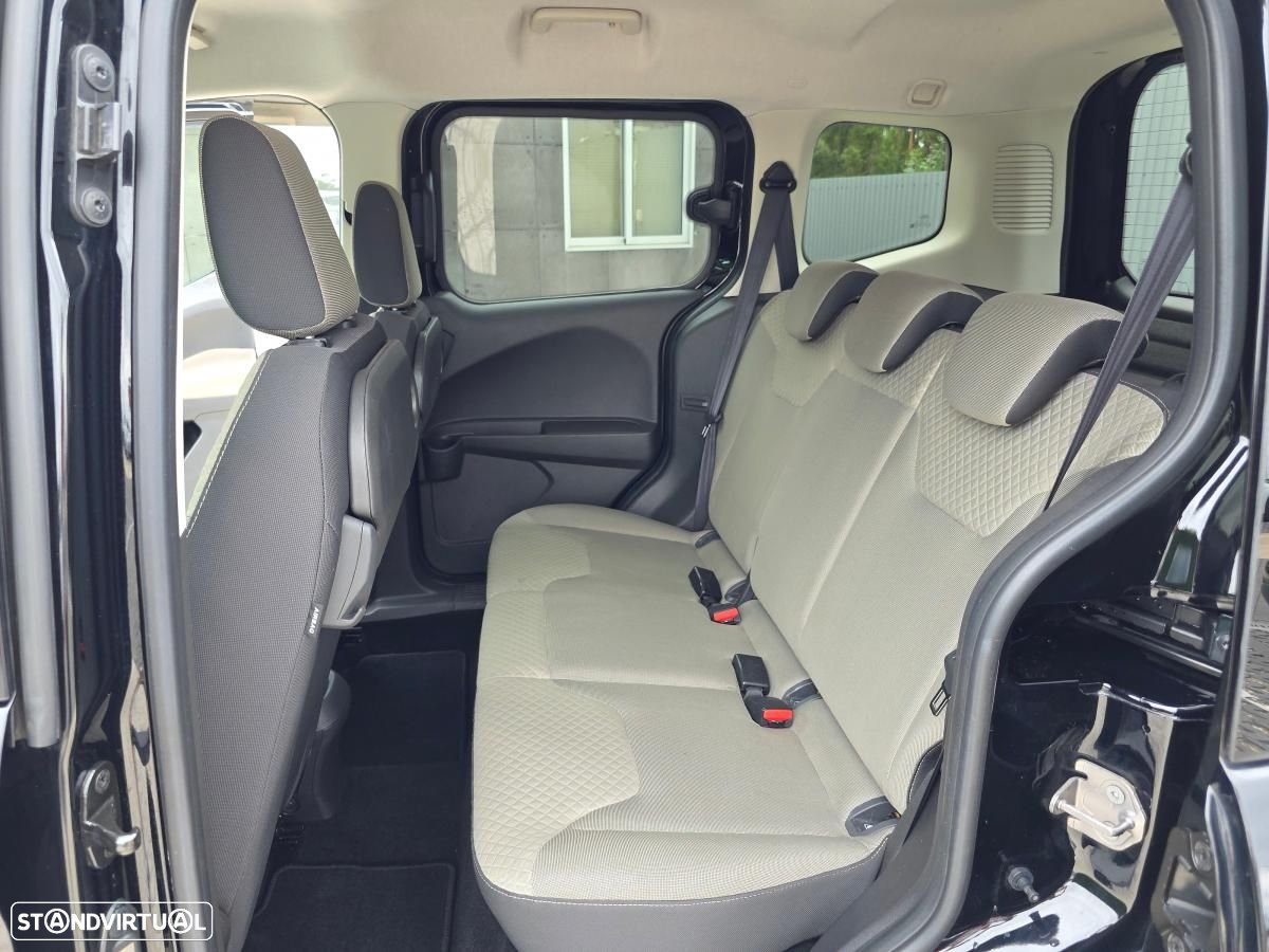 Ford Tourneo Courier 1.0 EcoBoost Titanium - 26