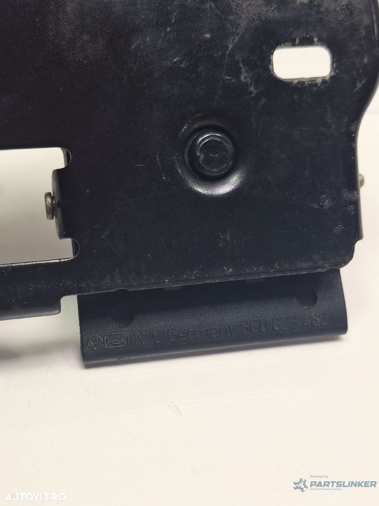 Inchizatoare capota motor VOLKSWAGEN PASSAT Variant 3C5 2005 - 20111.9 TDI BKC, BLS, BXE 3C0823480 - 4