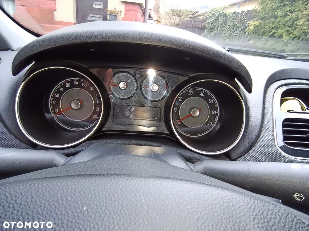 Fiat Punto 1.4 Easy S&S - 4