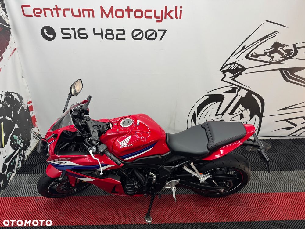 Honda CBR - 8