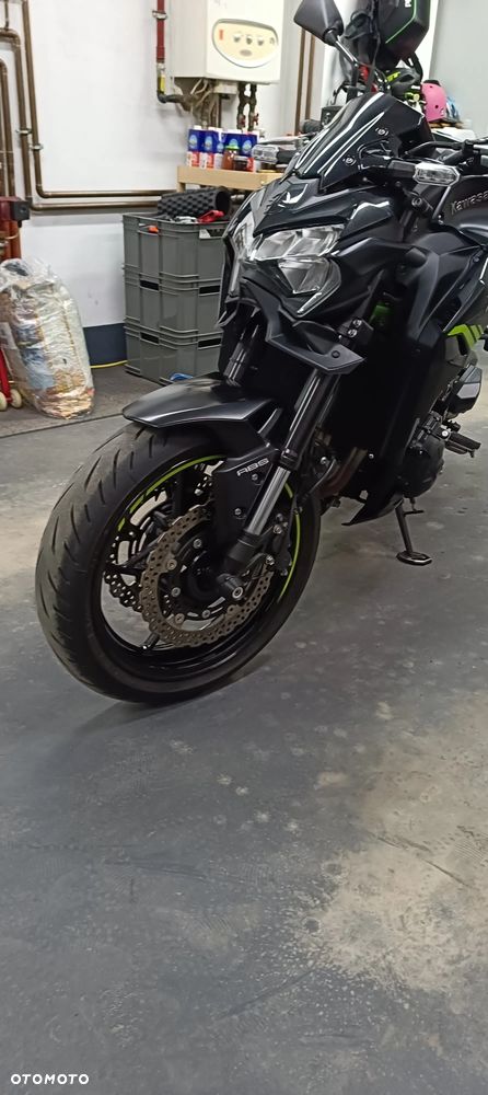 Kawasaki Z 900 - 22