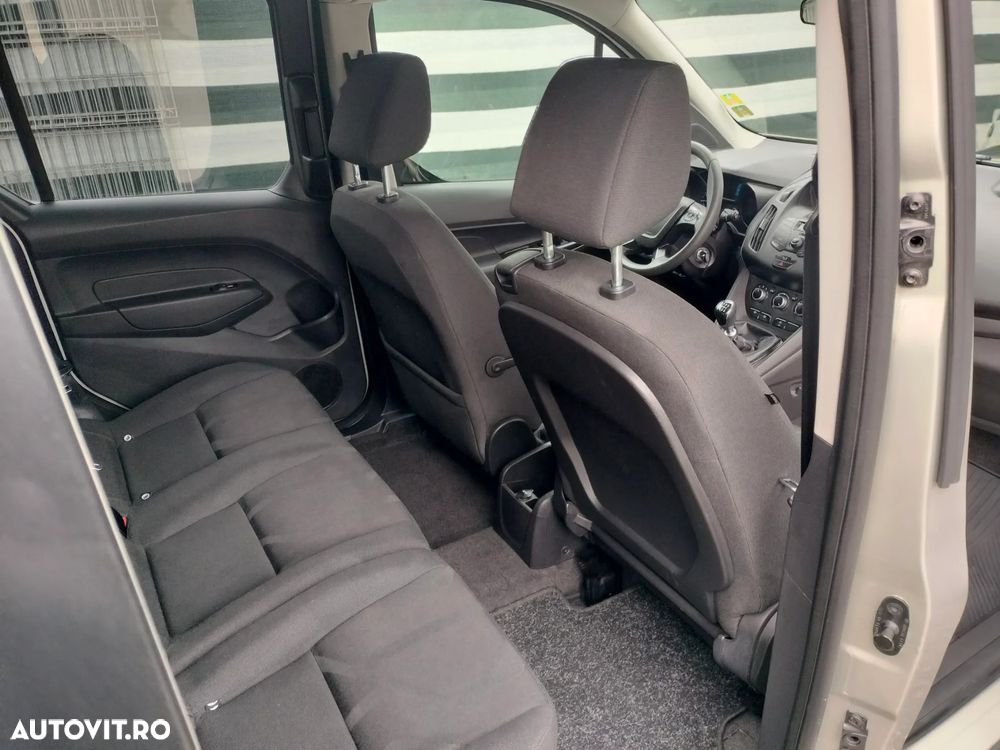 Ford Tourneo Connect - 10