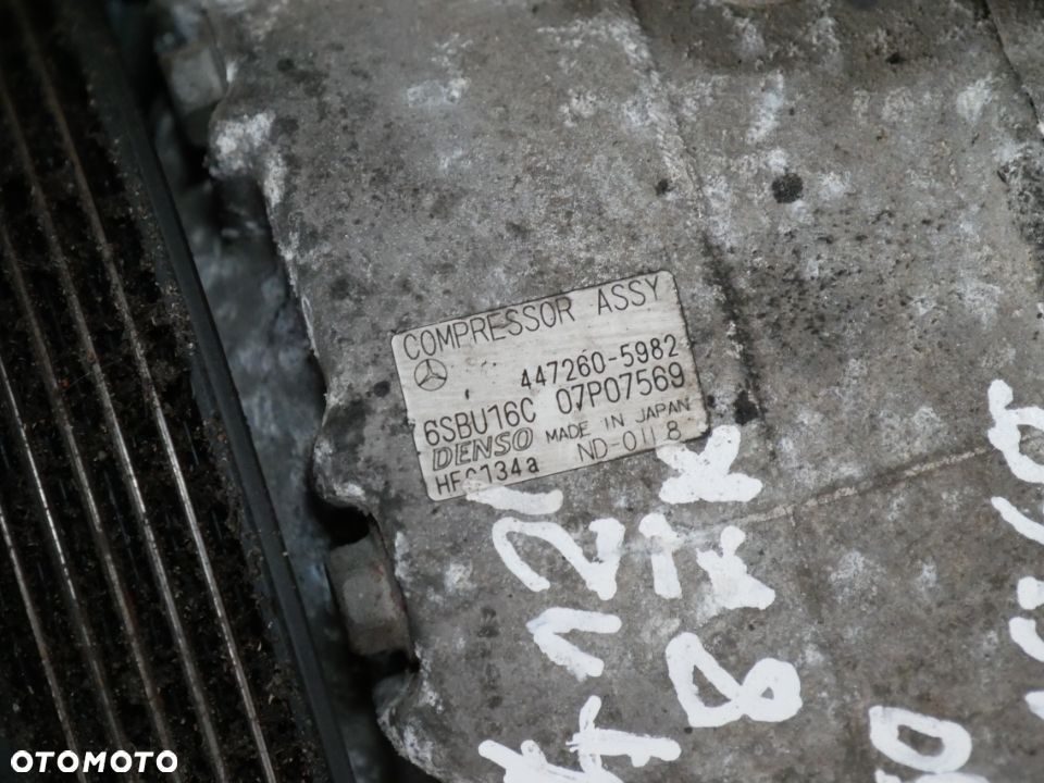 SPRĘŻARKA KLIMATYZACJI MERCEDES C-KLASA C250 W204 1.8 CGI 12' 447260-5982 - 3