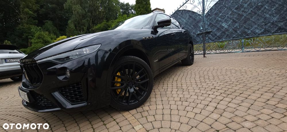 Maserati Levante - 11
