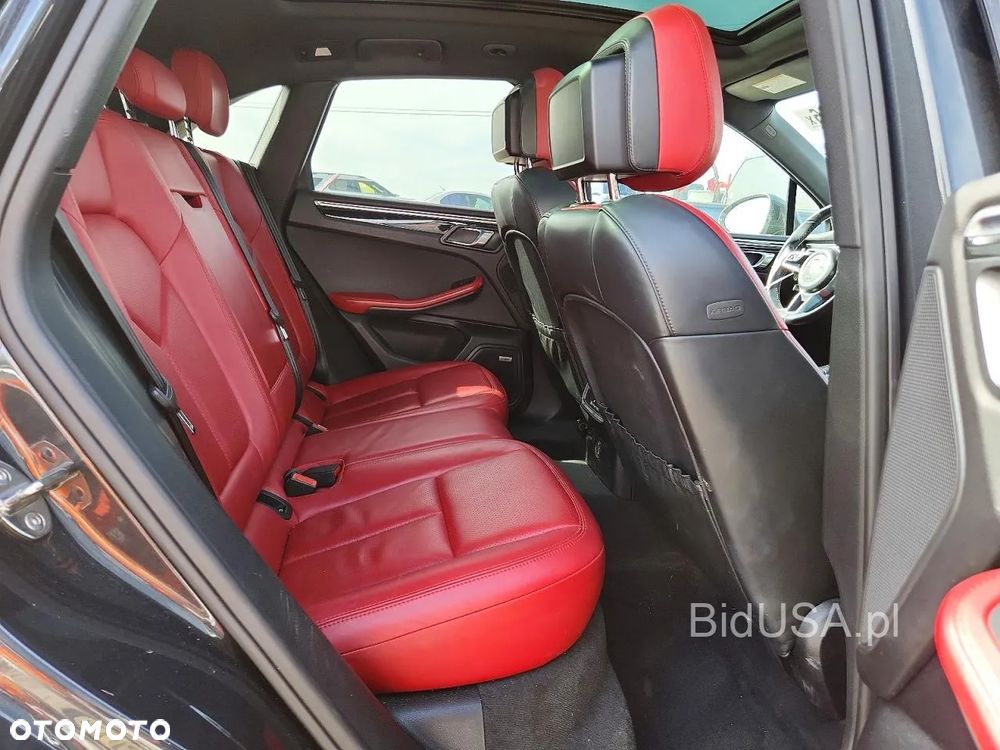 Porsche Macan - 10