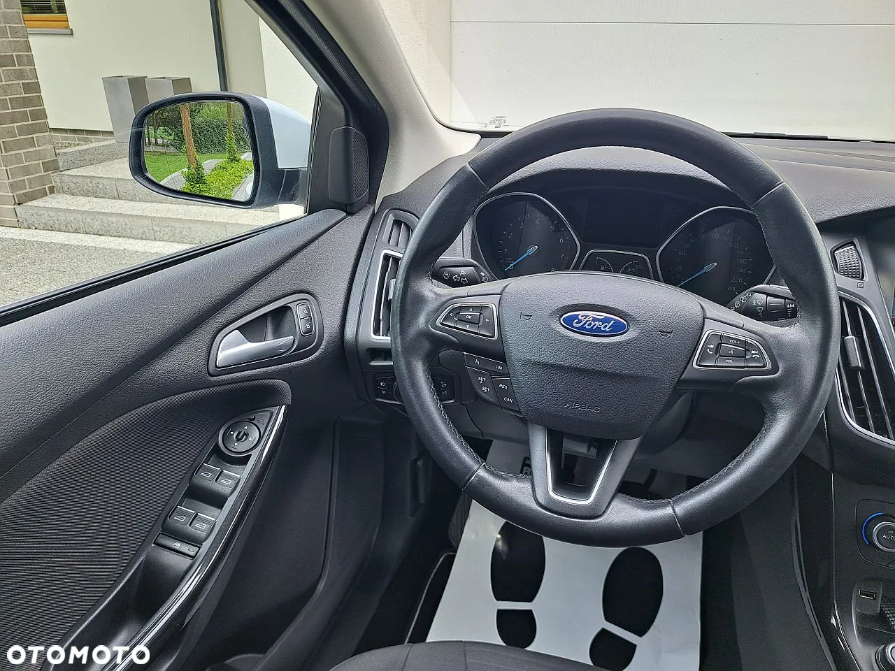 Ford Focus 1.5 EcoBoost Titanium - 29