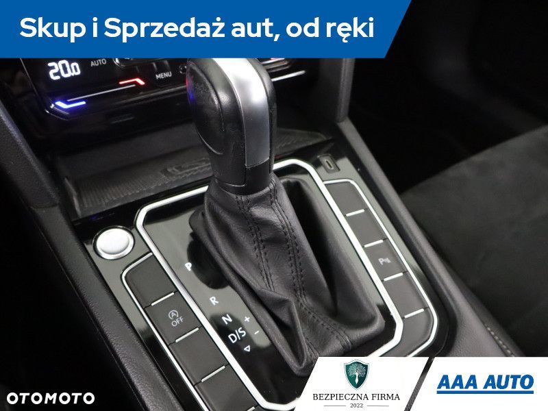 Volkswagen Passat Variant - 15