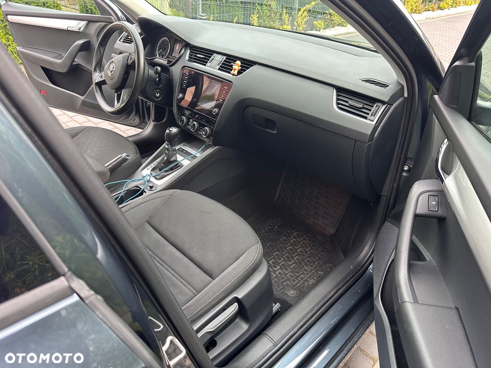 Skoda Octavia 2.0 TDI Ambition DSG - 13