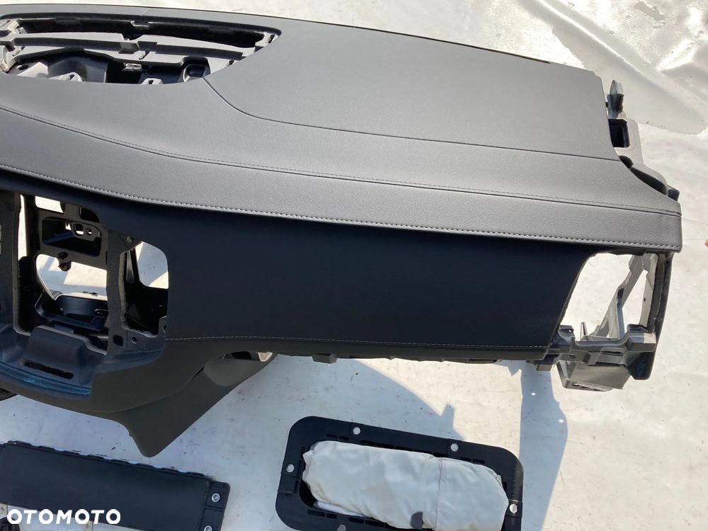 VOLVO XC90 II DESKA KONSOLA KOKPIT PULPIT PÓŁKA PARAPET PODUSZKI POWIETRZNE KIEROWCY PASAZERA KOLAN PODUSZKA POWIETRZNA KOLANOWA AIRBAG PASY PAS SKÓRA EU USA KANADA - 10