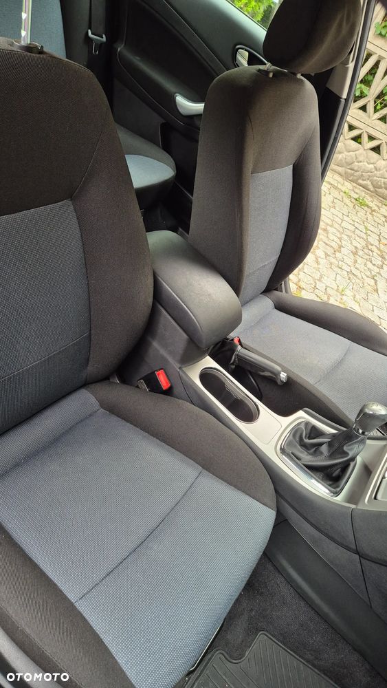 Ford Mondeo 1.6 Silver X - 11