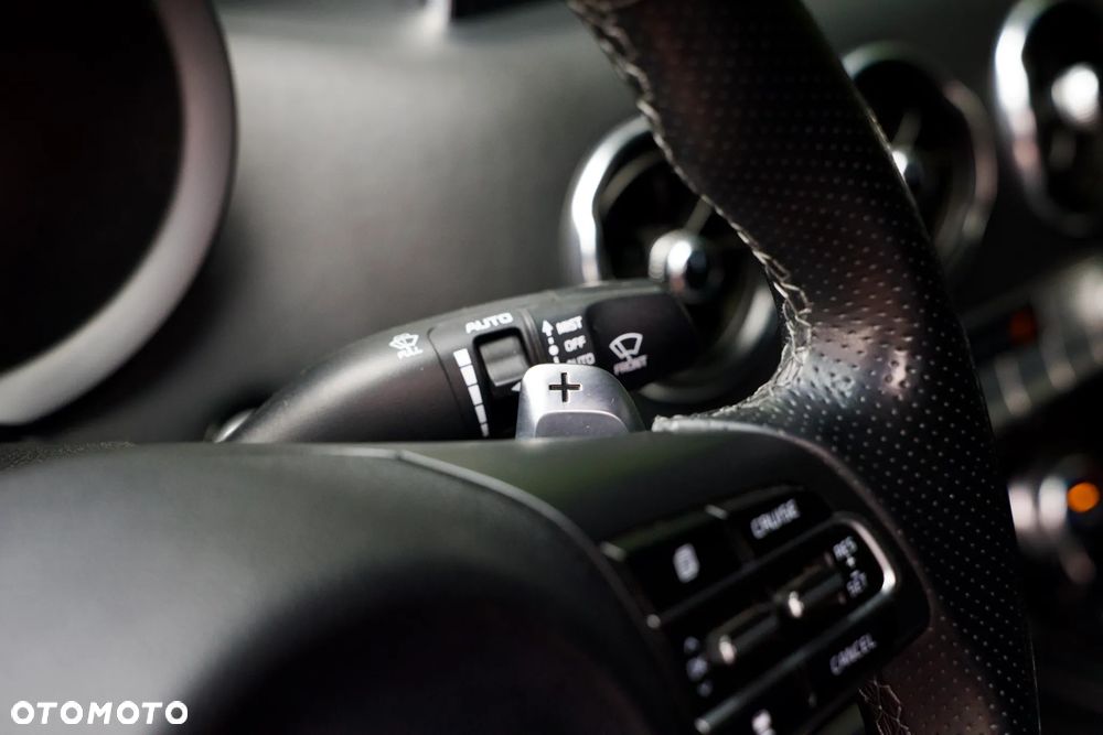 Kia Stinger 3.3 T-GDI AWD OPF GT - 17