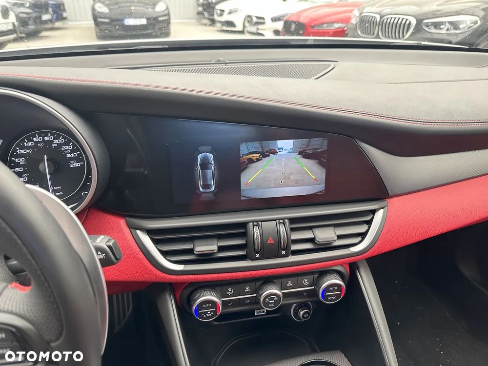 Alfa Romeo Giulia 2.0 Turbo Veloce Q4 - 11