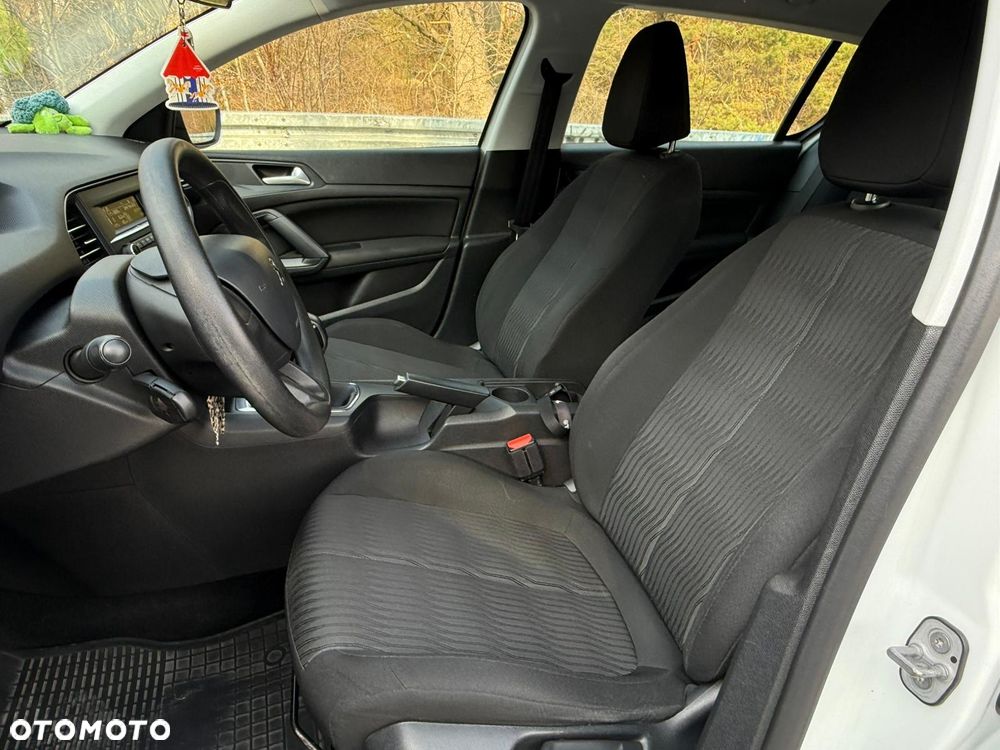 Peugeot 308 1.6 HDi Style - 8