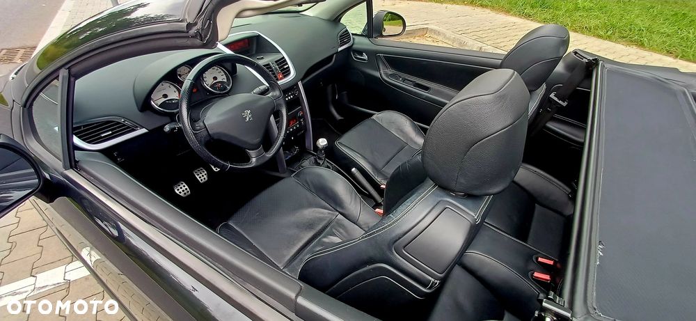 Peugeot 207 CC - 13