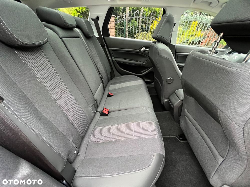 Peugeot 308 SW 1.2 PureTech Business Line S&S - 21