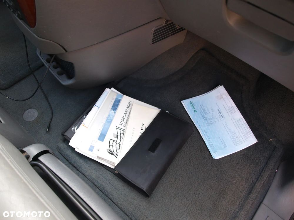 Chrysler Grand Voyager 2.8 CRD Automatik Limited - 17