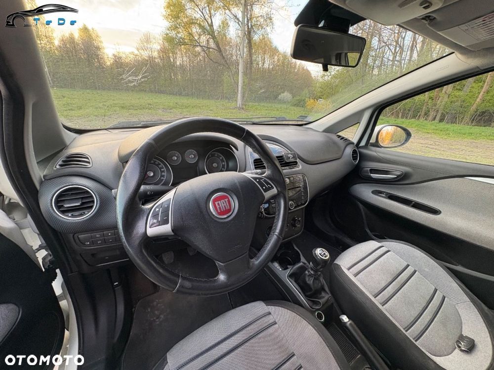 Fiat Punto Evo 1.4 8V Dynamic Euro5 - 19