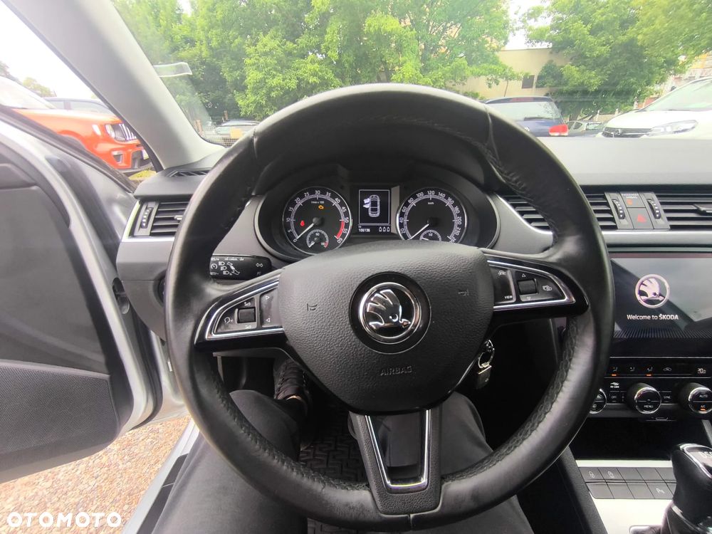 Skoda Octavia 1.6 TDI Ambition DSG - 14