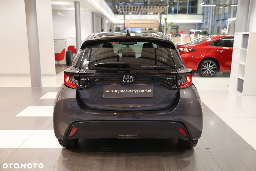 Toyota Yaris - 5